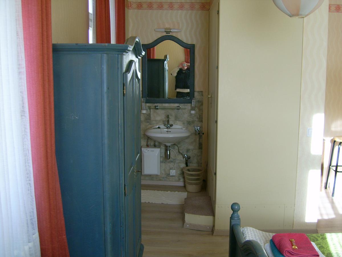 Gasthaus Zur Traube Hatzenport Δωμάτιο φωτογραφία