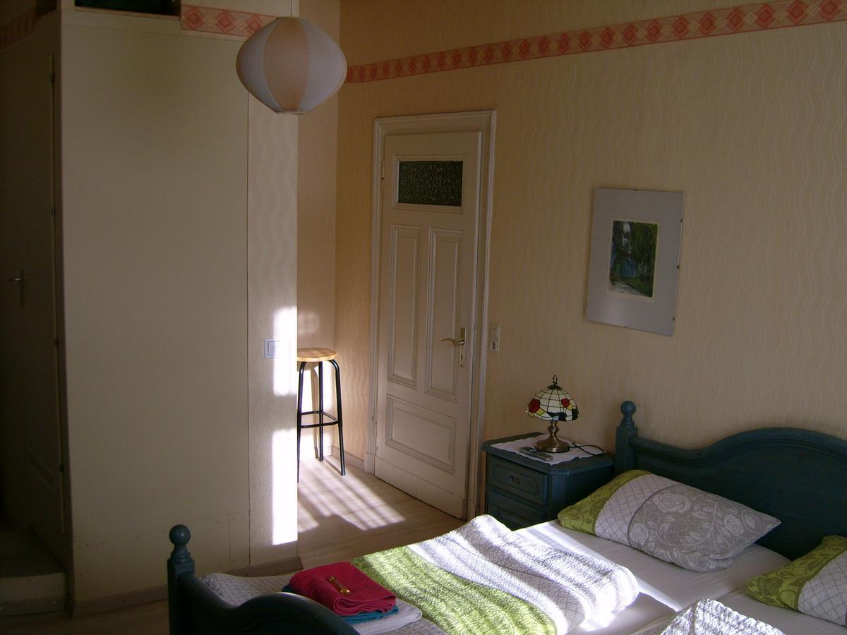 Gasthaus Zur Traube Hatzenport Δωμάτιο φωτογραφία