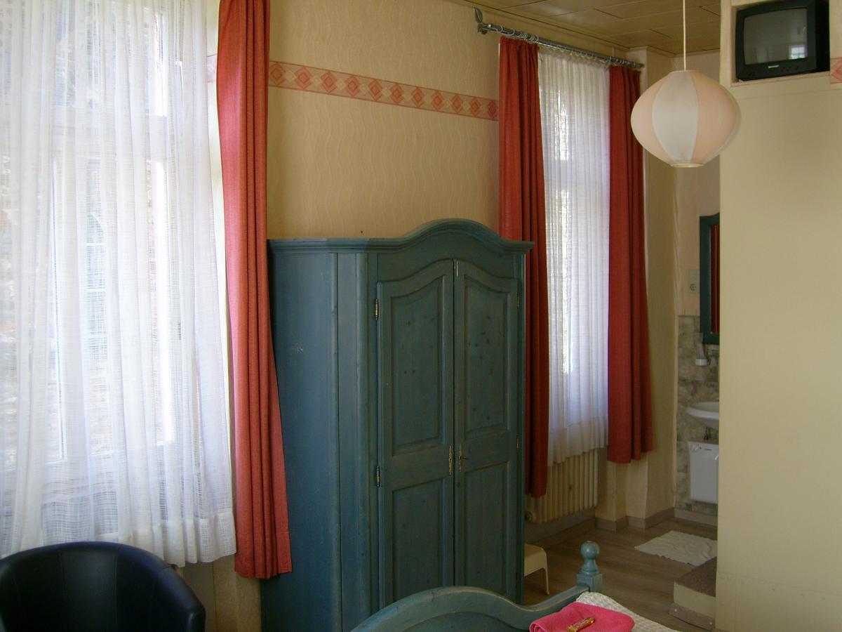 Gasthaus Zur Traube Hatzenport Δωμάτιο φωτογραφία