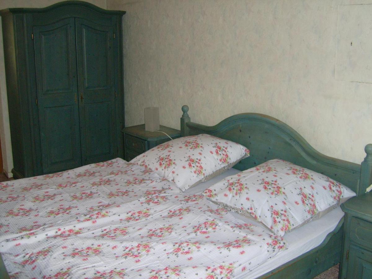 Gasthaus Zur Traube Hatzenport Εξωτερικό φωτογραφία